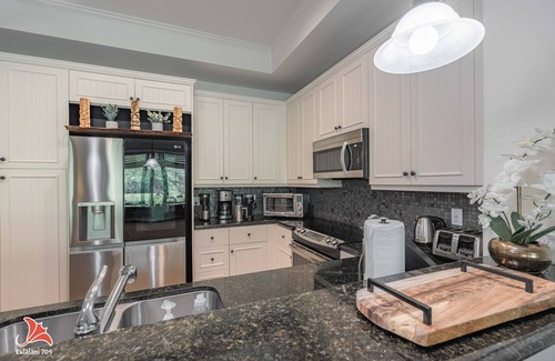 Kulalani Condo | 2BR bright, & quiet condo in Kulalani, sleeps 6