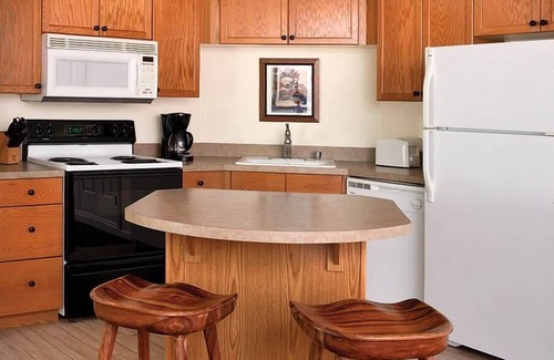 Angels Camp Condo | 2br Condo Family Fun Pool Side w/Golf!