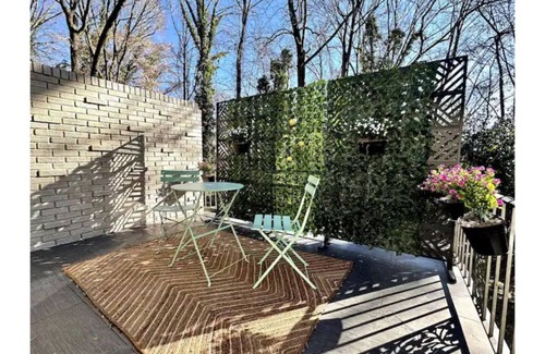 Charlotte House | 2BR Condo~ Relax or Work Remotely with A+ Location