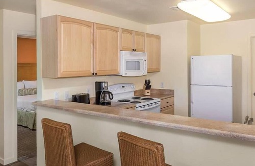 Las Vegas Condo | 2br Deluxe Condo All the Fun of the Vegas Strip!