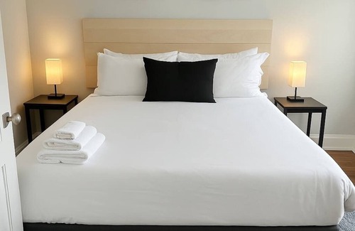 Rogers Park Apartment | 2BR Getaway - Comfy & Ready