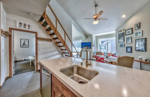 Kirkwood Condo | 2br+ Loft Centrally Located Kirkwood Great Value 2 Bedroom Condo by RedAwning