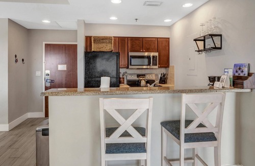 Sandestin Condo | 2BR Luau Suite on 7th Floor with spanning views of the lagoon pool and Gulf of Mexico at Sandestin Golf & Beach Resort
