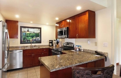 Princeville Resort | 2BR Ocean View condo resort in Princeville. Private path to walk to the beach!