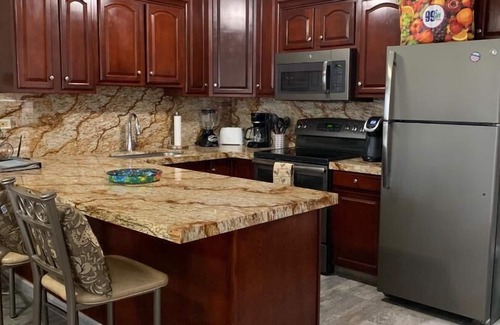 San Jose del Cabo Condo | 2BR Ocean View Condo Overlooking Pool - Free Wifi