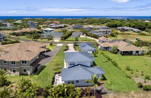 Poipu Cottage | 2BR Poipu Suite: AC, Club: Pool/Slide/Gym/PcklB