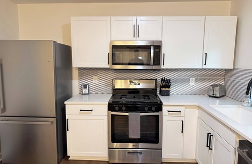 Panama City House | 2BR Retreat Near Downtown, Beaches, & Hot Spots - DREAMI STAYS
