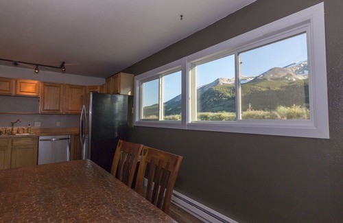 Crested Butte House | 2BR Scenic Crested Butte Getaway- Breathtaking Views, Large Deck, Dogs Welcome