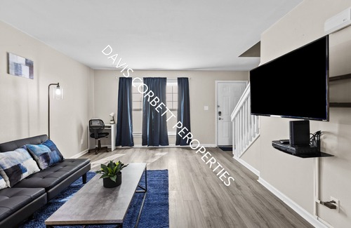 Greenville House | 2BR Townhouse Duplex 8 min to ECU 10 min to Vidant