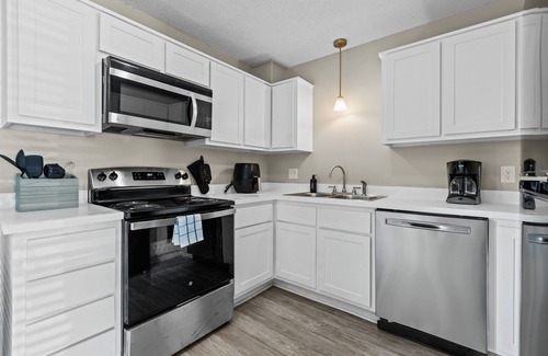 Greenville House | 2BR Townhouse Duplex 8 min to ECU 10 min to Vidant
