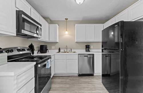 Greenville House | 2BR Townhouse Duplex 8 min to ECU 10 min to Vidant