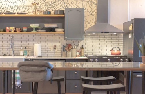 Tower Grove East Condo | 2BR w/Workspaces & Deck/ABODEbucks