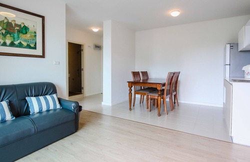 Khao Takiab Apartment | 2Br2BR Brand New Beach Apartmnt with Pool & Gym Close to Restaurants & Transport