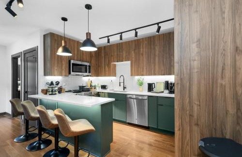 Somerville Apartment | 2BR2Bth 2 Parking Spaces,TD Garden,MIT,Harvard,BOS