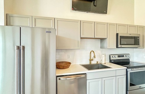 Honey Grove House | 2C Vintage View