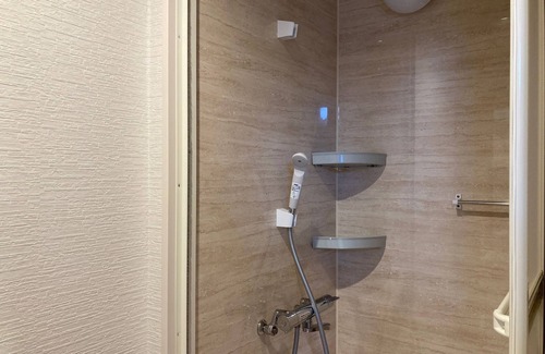 Fujikawaguchiko Hotel | 2F Westernstyle room 2 Small staircase ant roo/Minamitsuru-gun Yamanashi