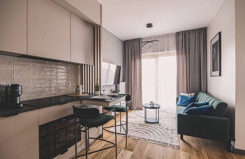 Bydgoszcz Apartment | 2HomeRent | Opera II | Studio | Balcony & High Speed WiFi