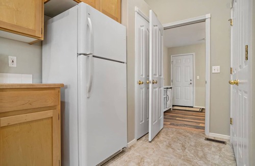 Nampa House | 2Min>NNU/NampaHS★LongStays★300mbps★1600ft²★