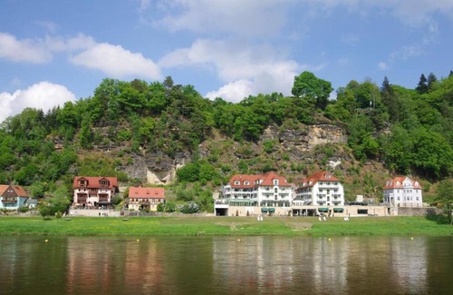 Niederrathen Apartment | 2nd beautiful maisonette apartment Haus Elbjuwel (1st floor/DG)