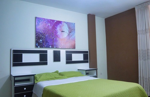 Chiclayo Apartment | 2nd Floor Apartment in safe neighborhood (24/7 surveillance) + balcony, Netflix