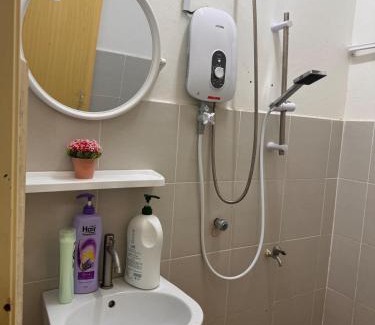 Bayan Lepas Apartment | 2pax 1car only Malaysian guest only bayan lepas