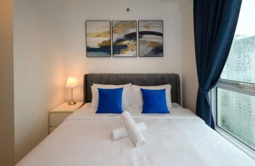 Downtown George Town Apartment | 2R2B Seaview Serenity 1 to 8pax Gurney Mansion One