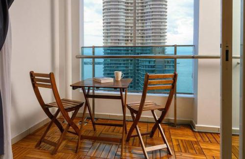 Downtown George Town Apartment | 2R2B Seaview Serenity 1 to 8pax Gurney Mansion One
