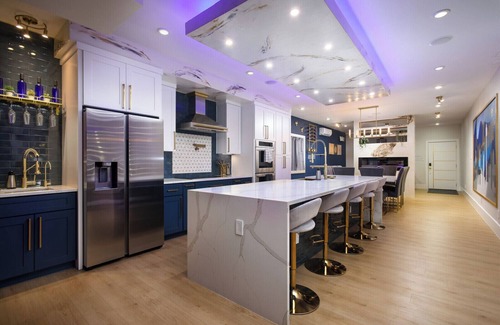 Downtown San Antonio House | 2x HotTub, Pool, MiniGolf, Theater,Games, 20guests
