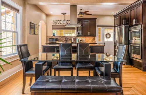 Lakeland House | 2x Private Properties + Pool