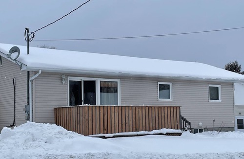 Temagami House | 3+1 bedroom, 2 full bath. Well cared for family home.