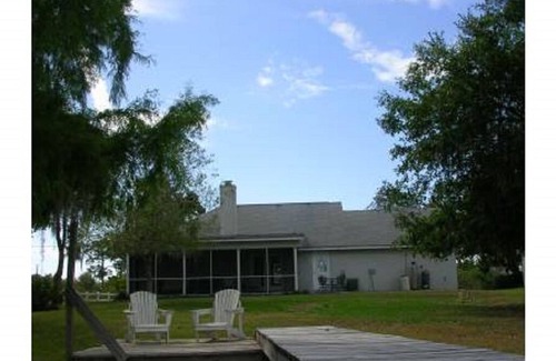 Lake Placid House | 3/2/2 Lake House Seasonal Rental. Dock/Fishing/Boating/Firepit.