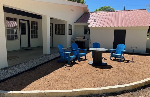 Center Point House | 3/2 home on 3 acres w/Private Guadalupe River frontage in CenterPoint Tx