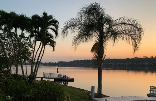 Crown Pointe Villa | 3-2 Naples Villa 10 minutes from downtown Naples and Beaches