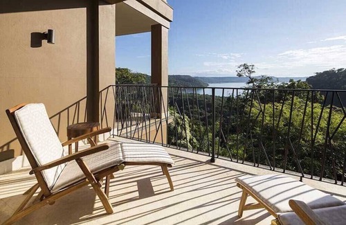 Papagayo Peninsula Condo | 3.5 Million Dollar 3bd Condo Offering A Five Star Experience & Accommodations