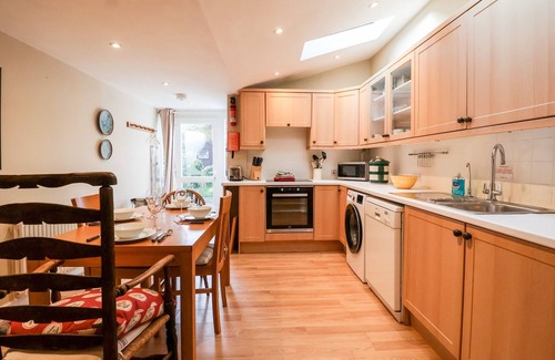 Walberswick Cottage | 3 ALBION COTTAGES, pet friendly, with open fire in Walberswick
