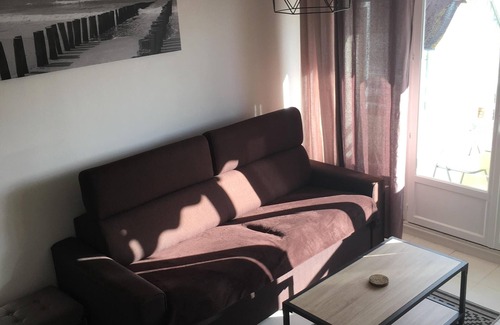 Ouistreham Apartment | 3 * apartment at 200m BEACH & THALASSO - WIFI - BICYCLES