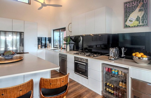 Hamilton Island Villa | 3 B/R Villa, Sunset Views, Buggy -Hamilton Island