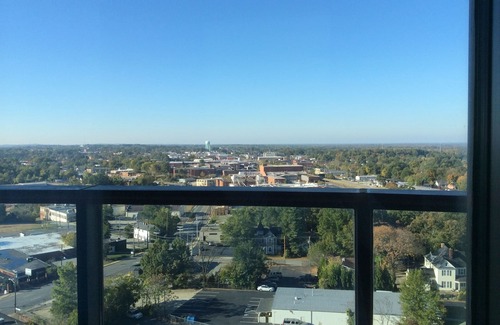 High Point Condo | 3 Bd/3 Ba Conveniently Located Near Market & High Point University