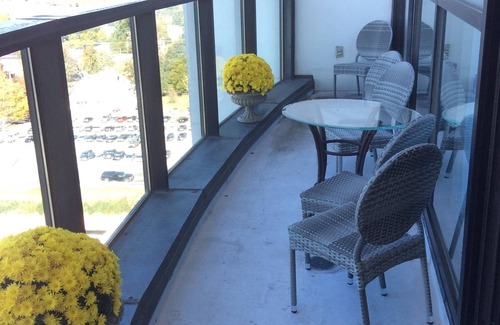 High Point Condo | 3 Bd/3 Ba Conveniently Located Near Market & High Point University
