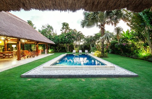 Rendang Villa | 3 BDR Villa, Walking Distance From Berawa Beach