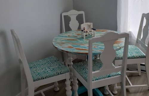 Saint John House | 3 bdrm, 2 bth, 2 living, 2 kitchens & outdr space