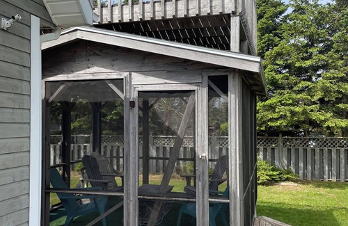Morell Cottage | 3 bdrm family cottage, short walk to beautiful beach.
