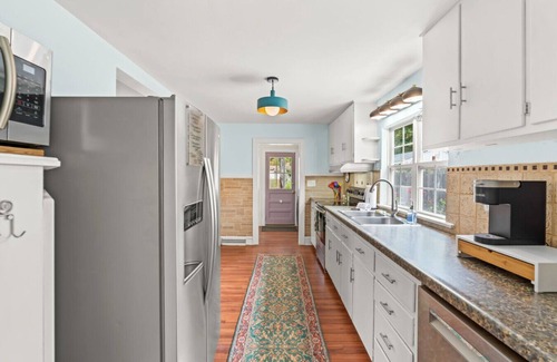 High Point House | 3 Bdrm Home Less Than 1 mile from High Point University.