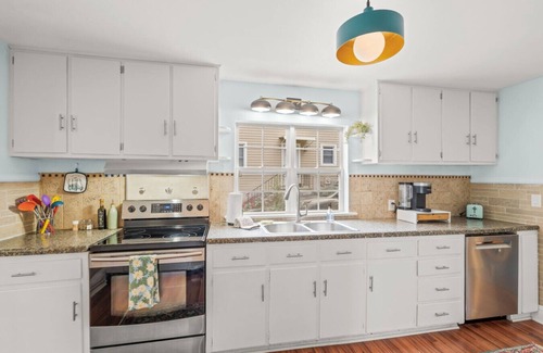 High Point House | 3 Bdrm Home Less Than 1 mile from High Point University.