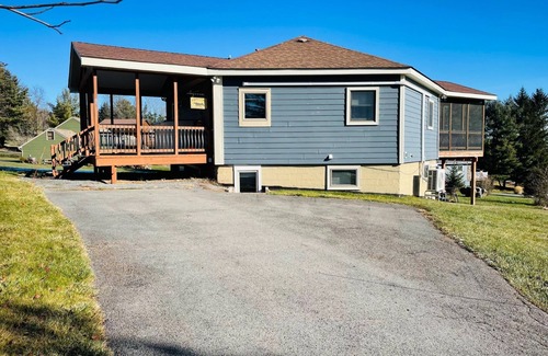 Paradise Point House | 3 Bears Lodge | Enjoy a Private Hot Tub & Lake Access!