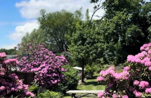 Pawcatuck Cottage | 3-Bed 19thC Cottage 9minutes from Misquamicut Beach