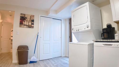 Midvale Apartment | 3 bed 2 bath home with it all