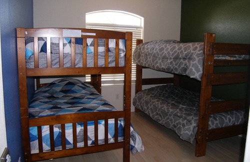 Westgate Heights House | 3 Bed 2 Bath Westside Minutes to I40 Driveway Parking King Sleep Number Bed