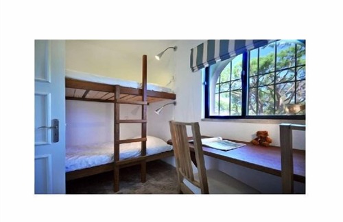 Vale do Garrao Apartment | 3 Bed Apartment with large pool, bar & restaurant. Walk to beach & restaurants