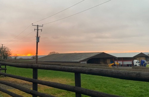 Wixford House | 3 bed barn conversion off beautiful track with picturesque views